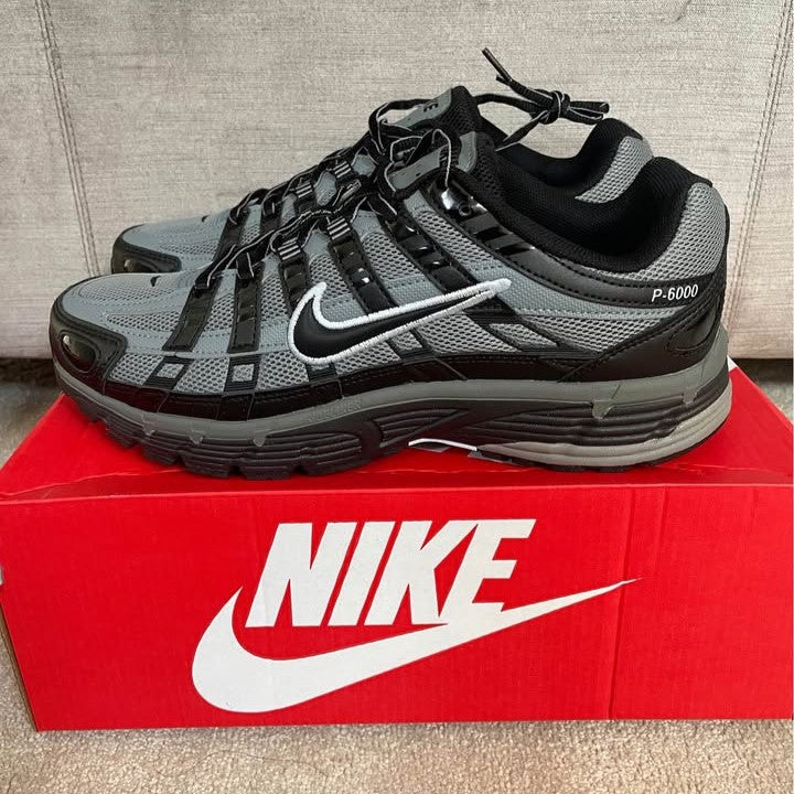 Nike P-6000 “Black/Cool Grey” – Size 9 – Excellent Pre-Loved Condition