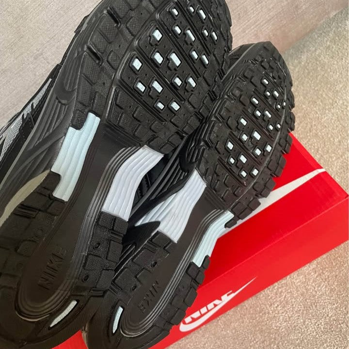 Nike P-6000 “Black/Cool Grey” – Size 9 – Excellent Pre-Loved Condition