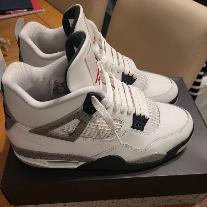 Nike Air Jordan 4 Retro OG – Size 10.5 – Excellent Pre-Loved Condition